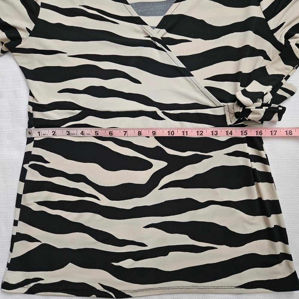 Womens Zebra Print Surplice Side Tie Blouse Tan Black Size Large Stretch - Picture 9 of 9